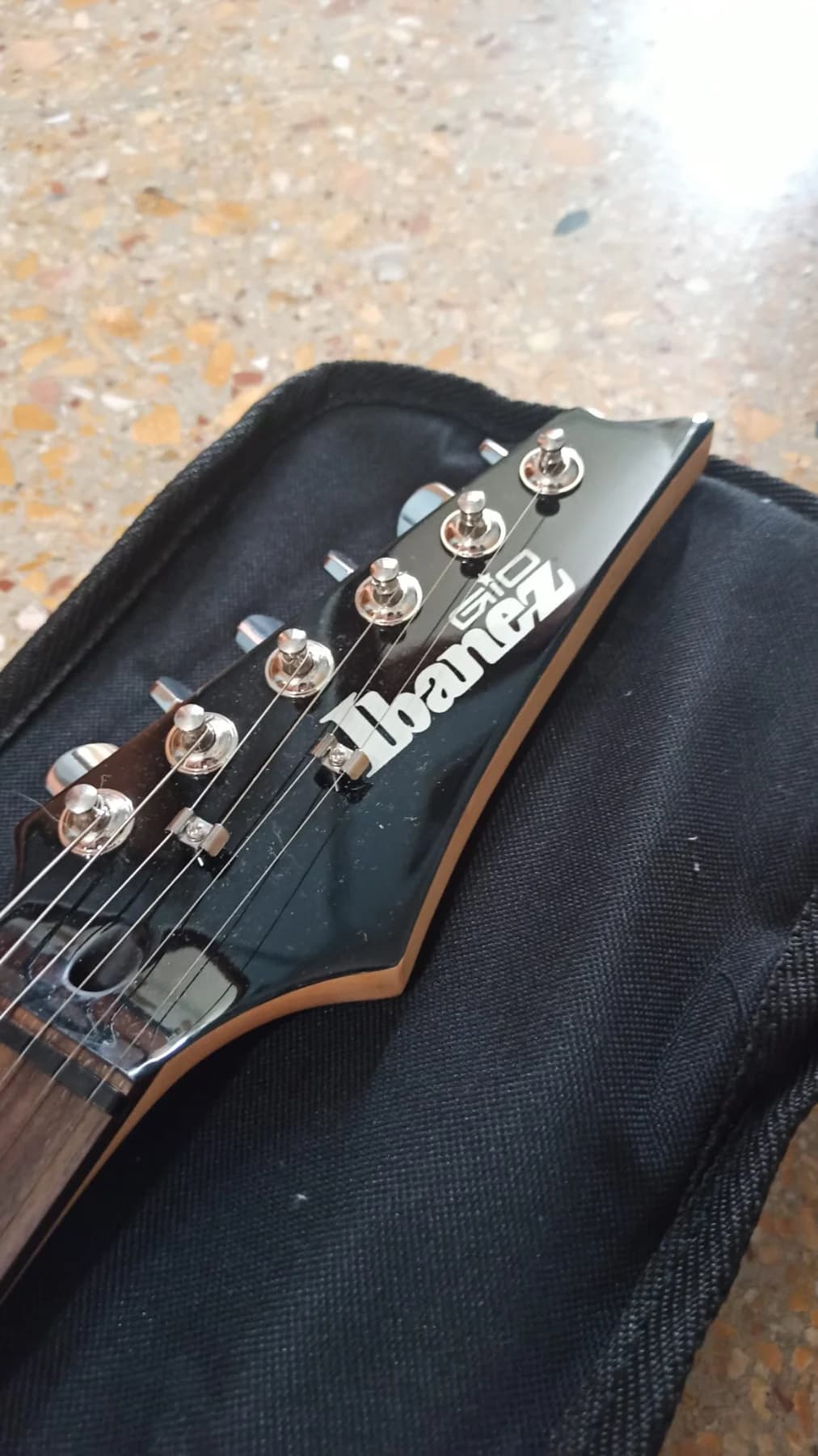 Ibanez Gio - foto 5