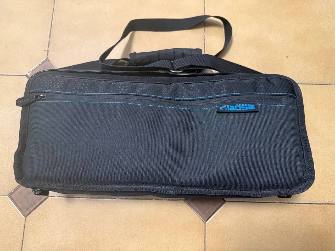 Boss GT-1 compresa di borsa e alimentatore - foto 7