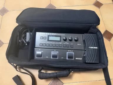 Boss GT-1 compresa di borsa e alimentatore - foto 1